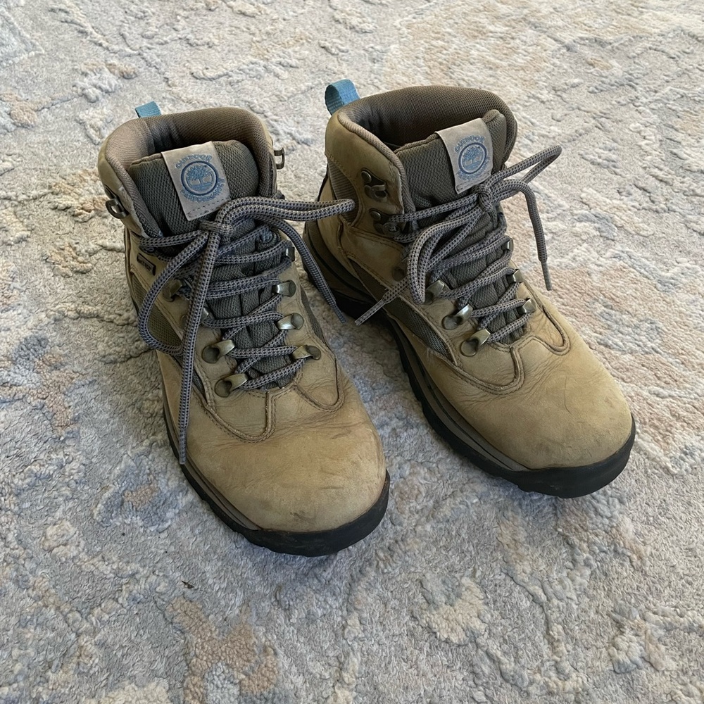 Timberland women's hiking boots, size 7.5, gore-tex